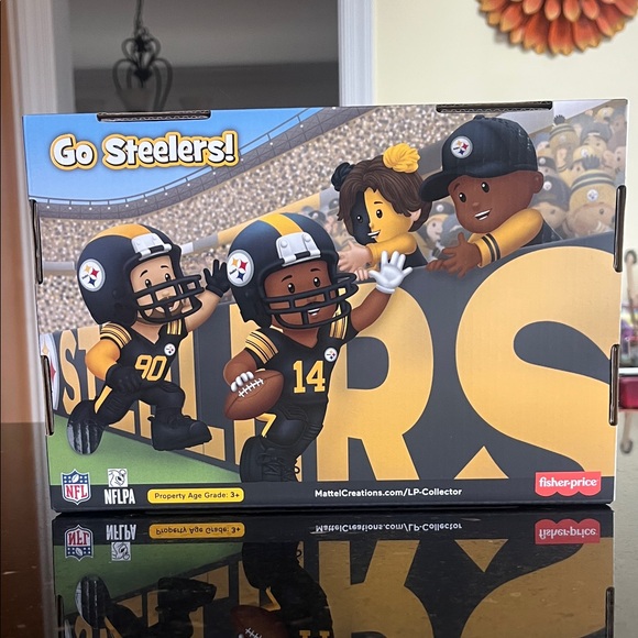 NFL Pittsburgh Steelers Little People Collector Set Series Two - Picture 4 of 6